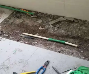 兴宾卫生间测漏水